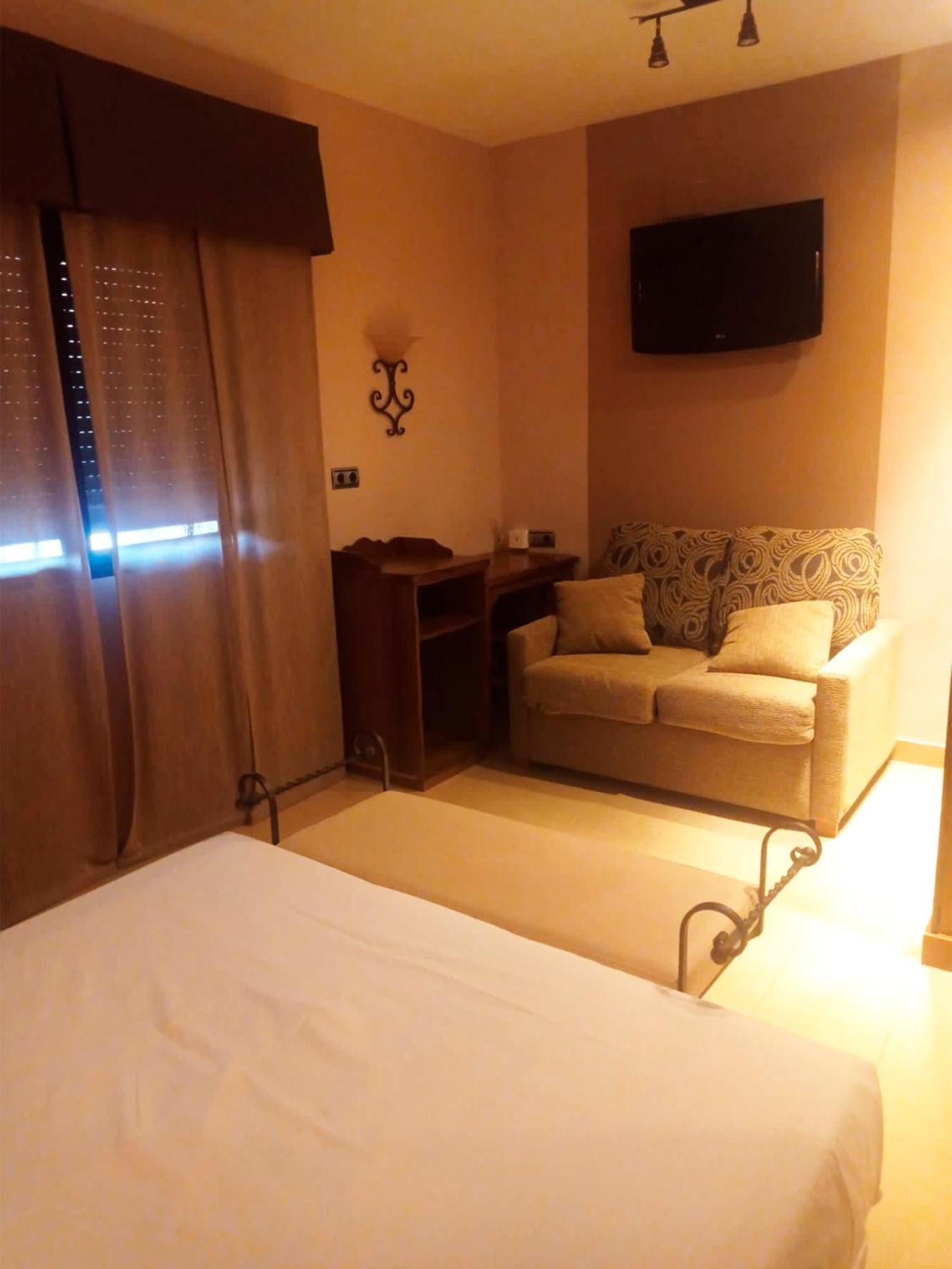La Brasa Hotel Vélez de Benaudalla