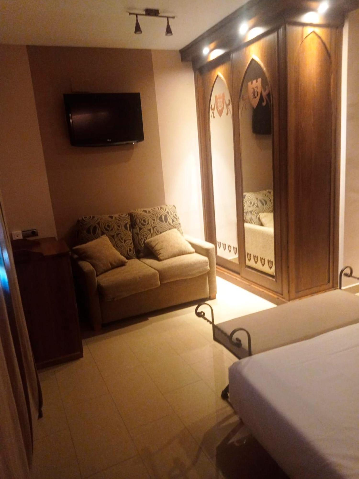 La Brasa Hotel Vélez de Benaudalla